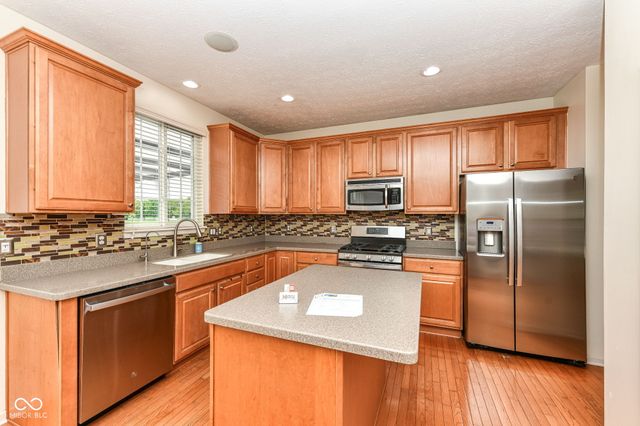 13973 Avalon E Drive, Fishers, IN 46037