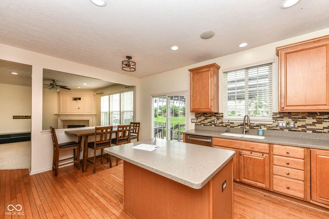 13973 Avalon E Drive, Fishers, IN 46037