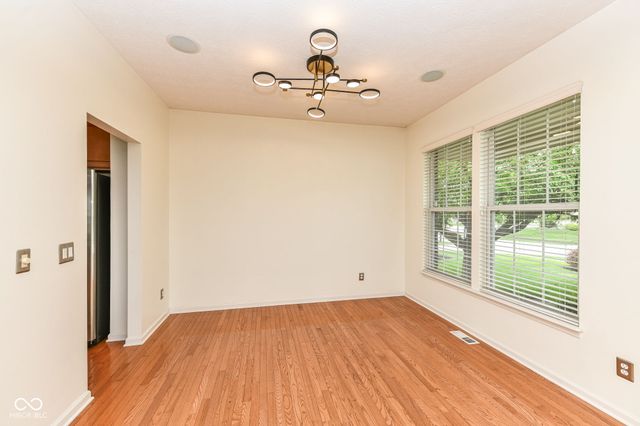 13973 Avalon E Drive, Fishers, IN 46037