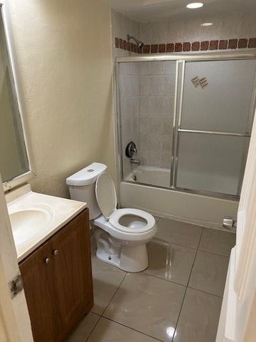 7807 W Kimberly Boulevard, North Lauderdale, FL 33068