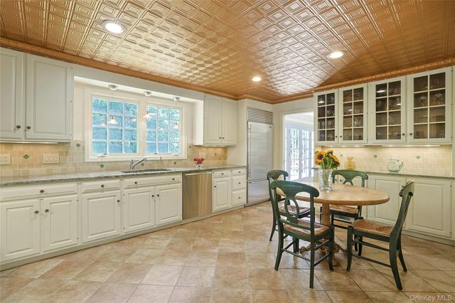 148 Devoe Road, Chappaqua, NY 10514