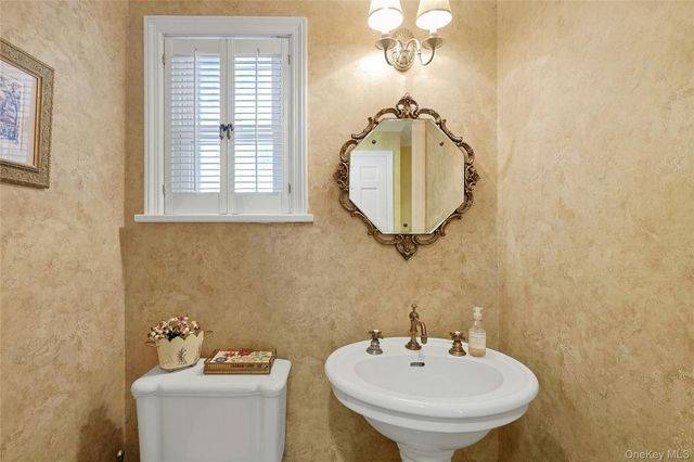 148 Devoe Road, Chappaqua, NY 10514