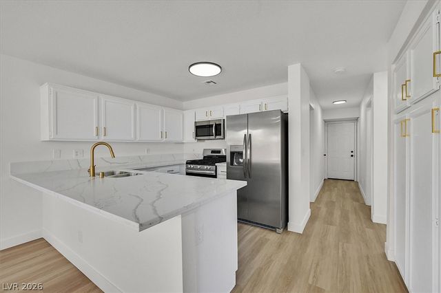 6058 Grape Blossom Avenue, Las Vegas, NV 89142