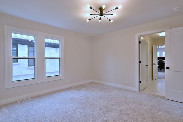 254 E South Street, Elmhurst, IL 60126