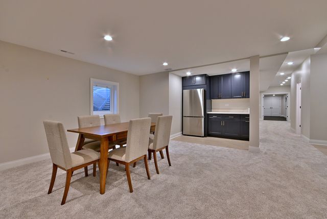 254 E South Street, Elmhurst, IL 60126