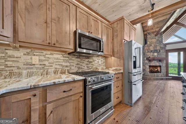 320 Amber Ridge, Blue Ridge, GA 30513