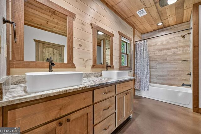 320 Amber Ridge, Blue Ridge, GA 30513