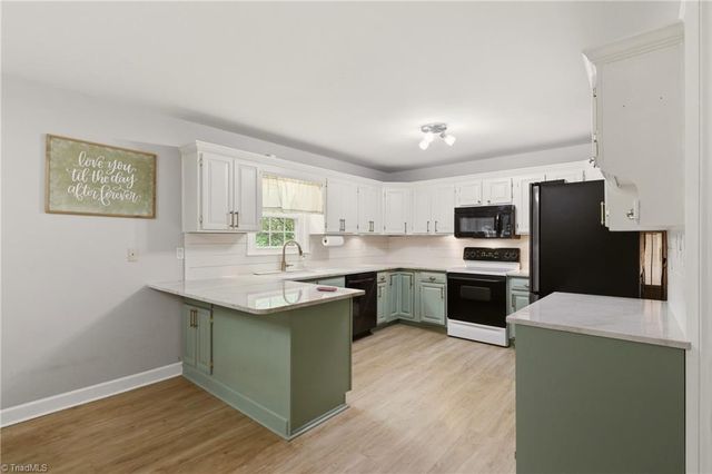 7179 Blackmoor Road, Kernersville, NC 27284