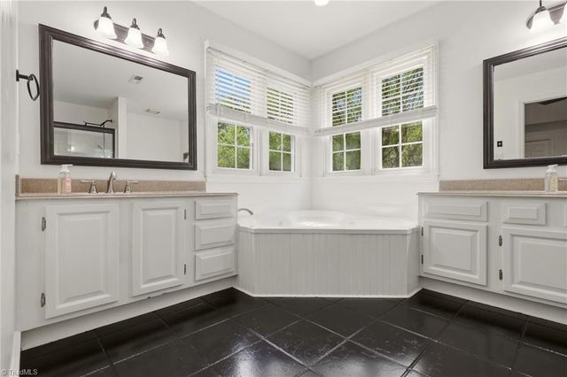 7179 Blackmoor Road, Kernersville, NC 27284