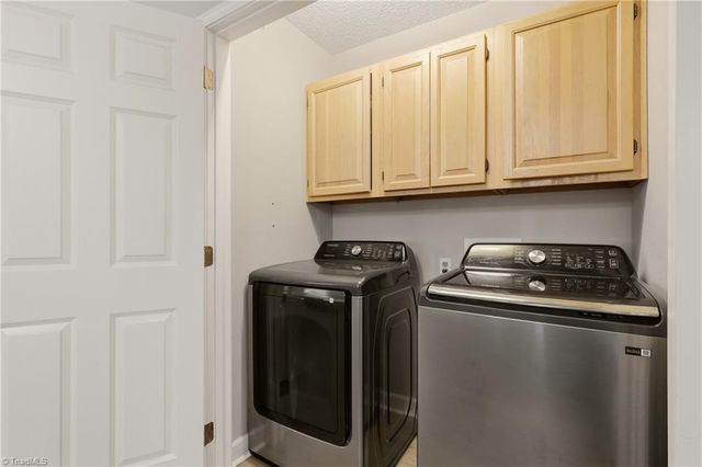 7179 Blackmoor Road, Kernersville, NC 27284