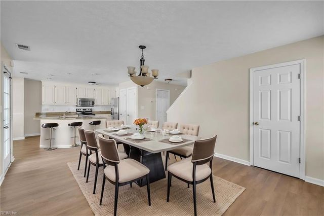 746 Kings Ridge DR, Newport News, VA 23608