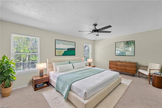 746 Kings Ridge DR, Newport News, VA 23608