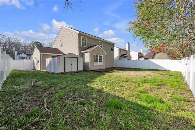 746 Kings Ridge DR, Newport News, VA 23608