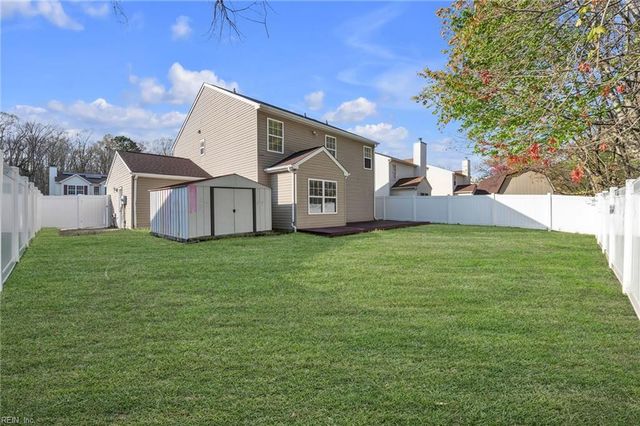 746 Kings Ridge DR, Newport News, VA 23608