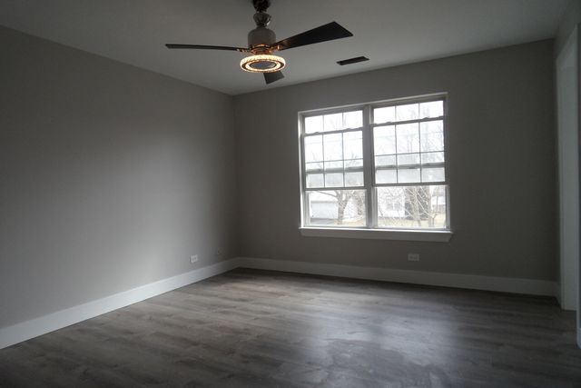 573 Ryegrass Trail, Aurora, IL 60504