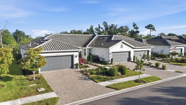 25029 PEARL LAKE CIRCLE, Englewood, FL 34223
