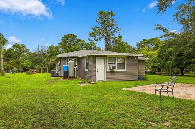 13662 N 54TH N, The Acreage, FL 33411