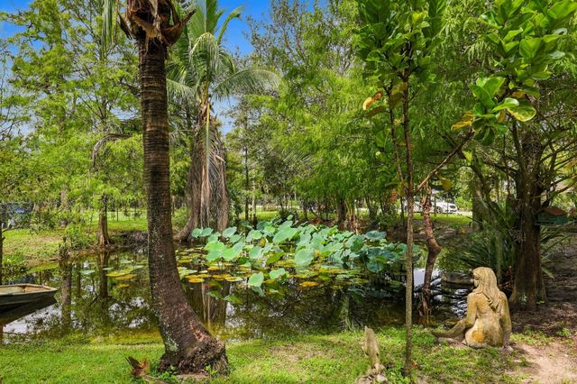 13662 N 54TH N, The Acreage, FL 33411