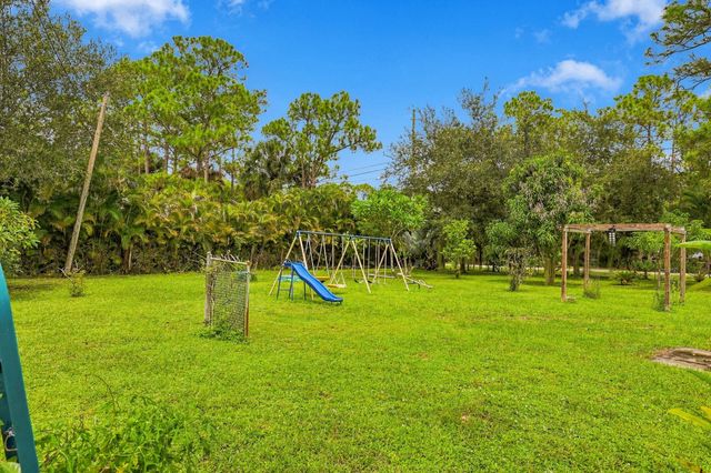 13662 N 54TH N, The Acreage, FL 33411