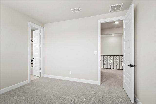 132 Peninsula Point Drive, Montgomery, TX 77356