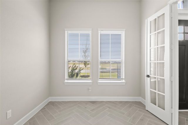 132 Peninsula Point Drive, Montgomery, TX 77356