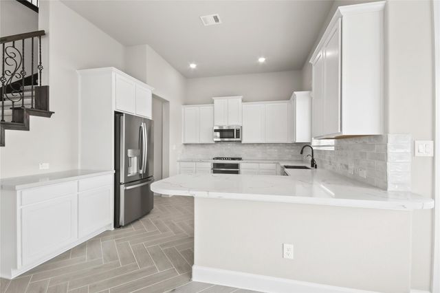 132 Peninsula Point Drive, Montgomery, TX 77356