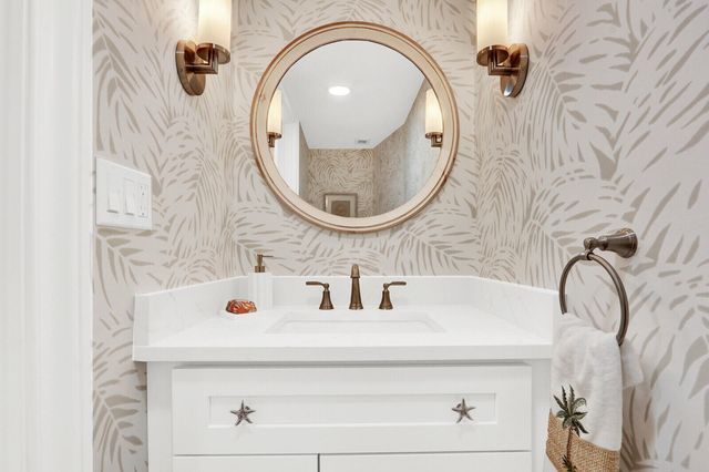 900 Ocean Drive 207, Juno Beach, FL 33408