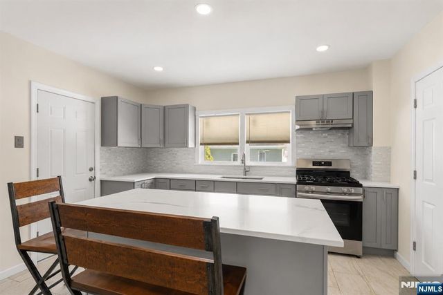 9 Sycamore Street, Bloomfield, NJ 07003