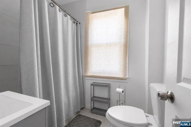 9 Sycamore Street, Bloomfield, NJ 07003