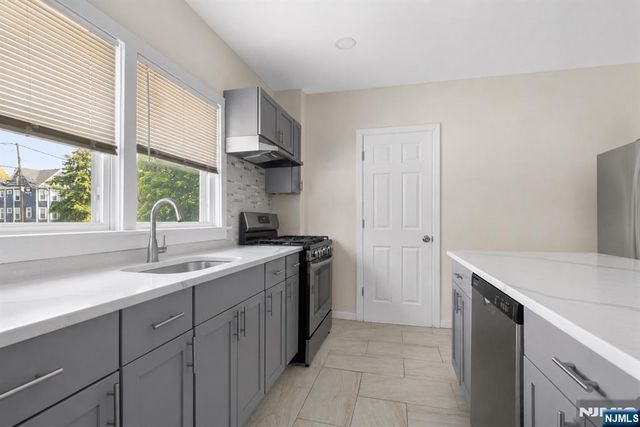 9 Sycamore Street, Bloomfield, NJ 07003