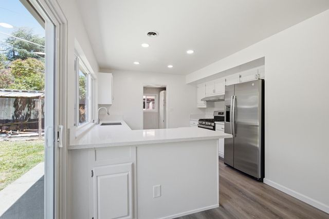 2209 Cervantes Dr, Rancho Cordova, CA 95670