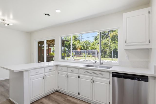 2209 Cervantes Dr, Rancho Cordova, CA 95670