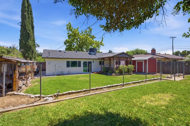 2209 Cervantes Dr, Rancho Cordova, CA 95670