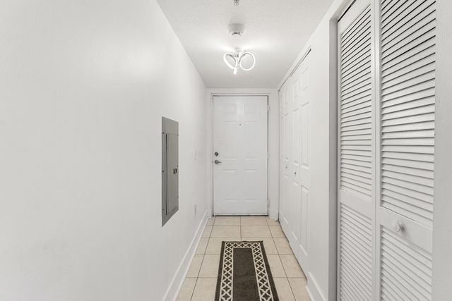 4180 W San Marino Boulevard 107, West Palm Beach, FL 33409