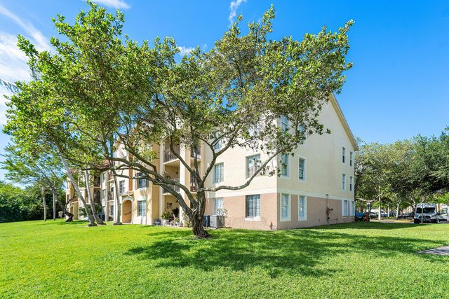 4180 W San Marino Boulevard 107, West Palm Beach, FL 33409