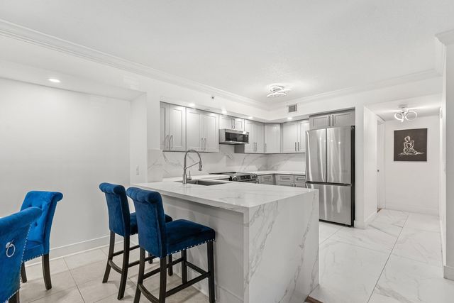 4180 W San Marino Boulevard 107, West Palm Beach, FL 33409