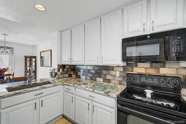 21965 E Irish Drive, Aurora, CO 80016