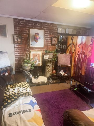 709 Mifflin Ave, Wilkinsburg, PA 15221