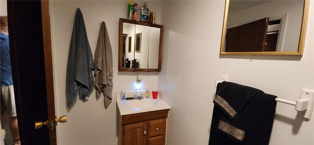 709 Mifflin Ave, Wilkinsburg, PA 15221