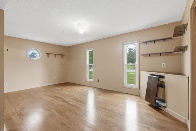 3106 Hogan Avenue NW, Cedar Rapids, IA 52405
