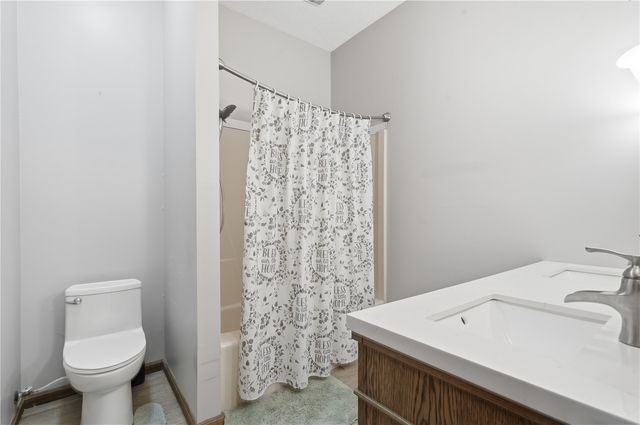 3106 Hogan Avenue NW, Cedar Rapids, IA 52405