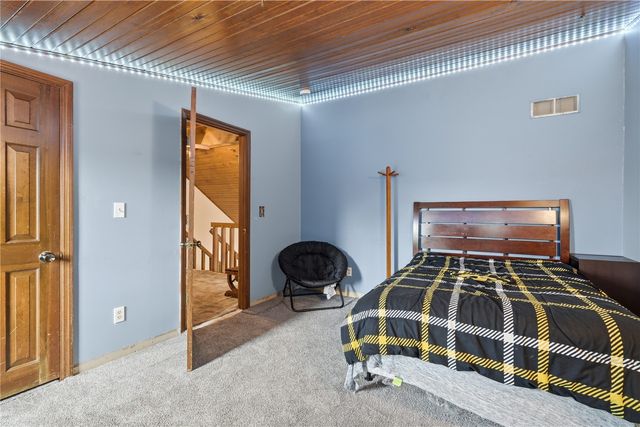 3106 Hogan Avenue NW, Cedar Rapids, IA 52405