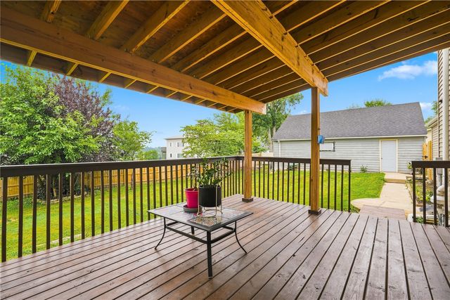 3106 Hogan Avenue NW, Cedar Rapids, IA 52405