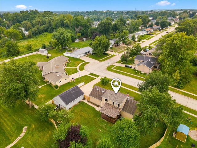 3106 Hogan Avenue NW, Cedar Rapids, IA 52405
