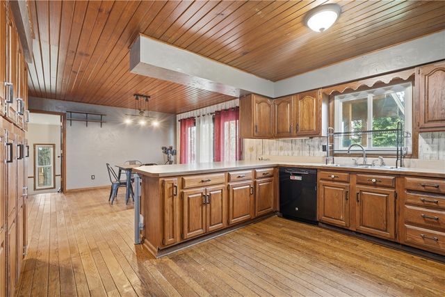 3106 Hogan Avenue NW, Cedar Rapids, IA 52405