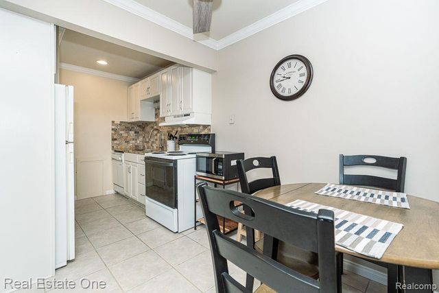 803 Plate Street 204, Rochester, MI 48307