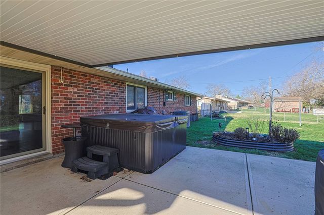 211 Katy Lane, Englewood, OH 45322