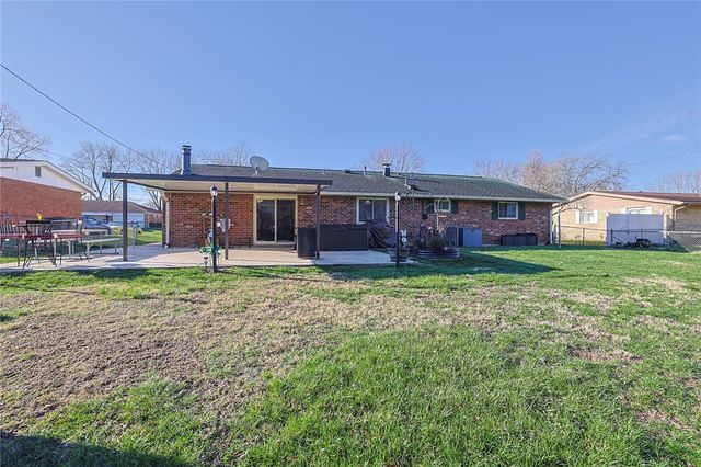 211 Katy Lane, Englewood, OH 45322