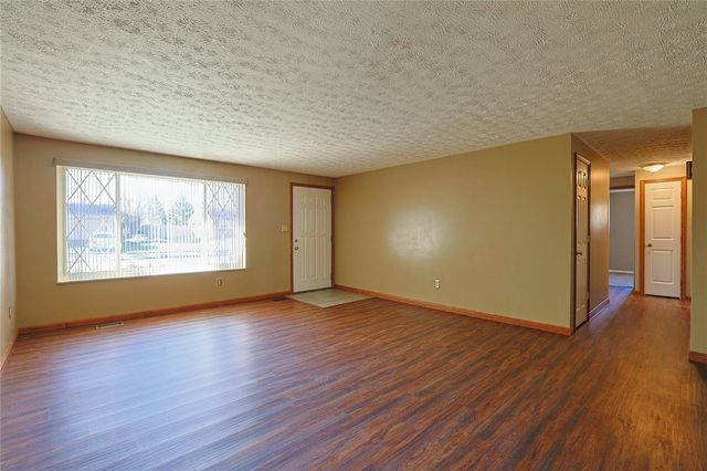 211 Katy Lane, Englewood, OH 45322