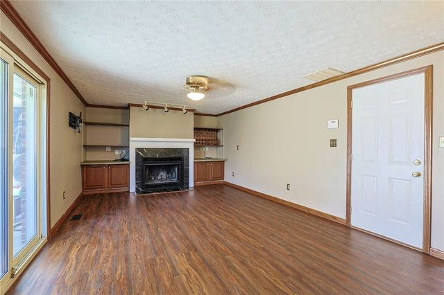 211 Katy Lane, Englewood, OH 45322